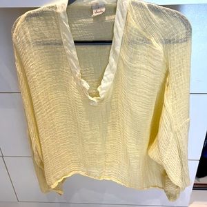 Sunday brand size small great for summer or beach outings